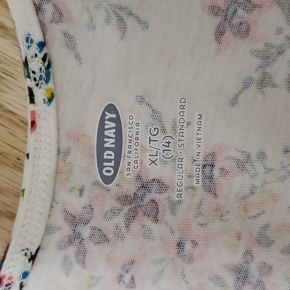 3 girls Old Navy dresses - Picture 3 of 9